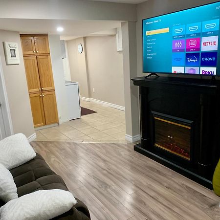 1 Room In A Cozy And Beautiful Basement Guelph Ngoại thất bức ảnh